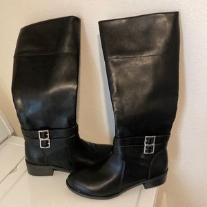 Very nice black boots , never worn like new..Very cute and dressy..